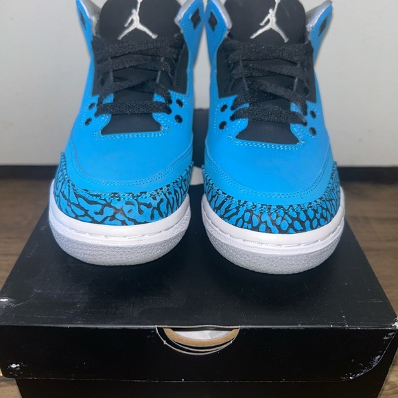 AIR JORDAN 3 RETRO POWDER BLUE - SIZE 6Y - Picture 2 of 9